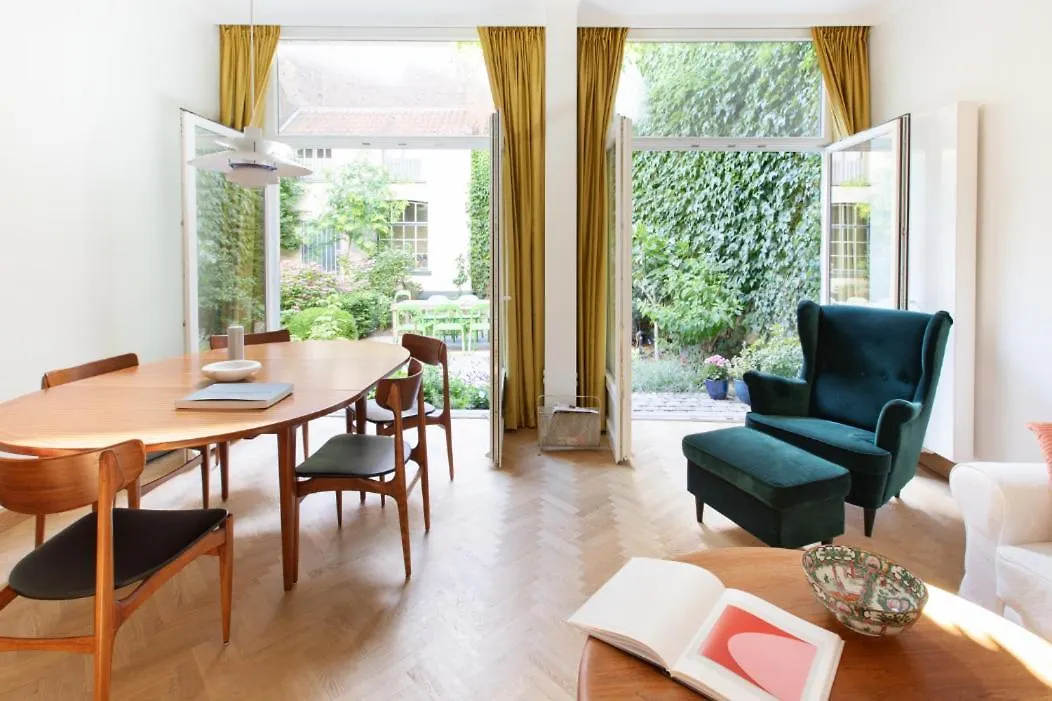 Pauline Loveling Apartment With Quiet Garden And 2 Bathrooms Antwerp